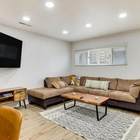 St George Condo With Outdoor Pool Near Downtown!